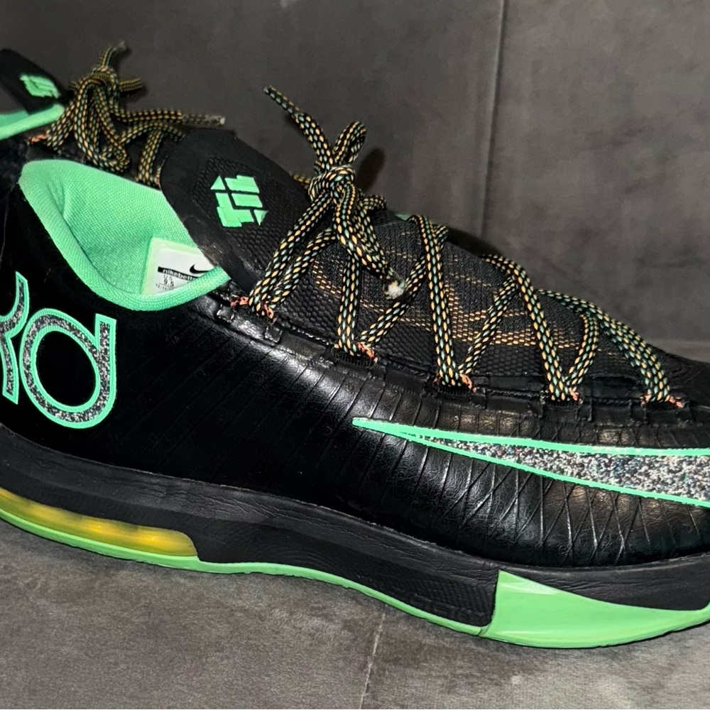 Nike Black and Green Athletic Shoes